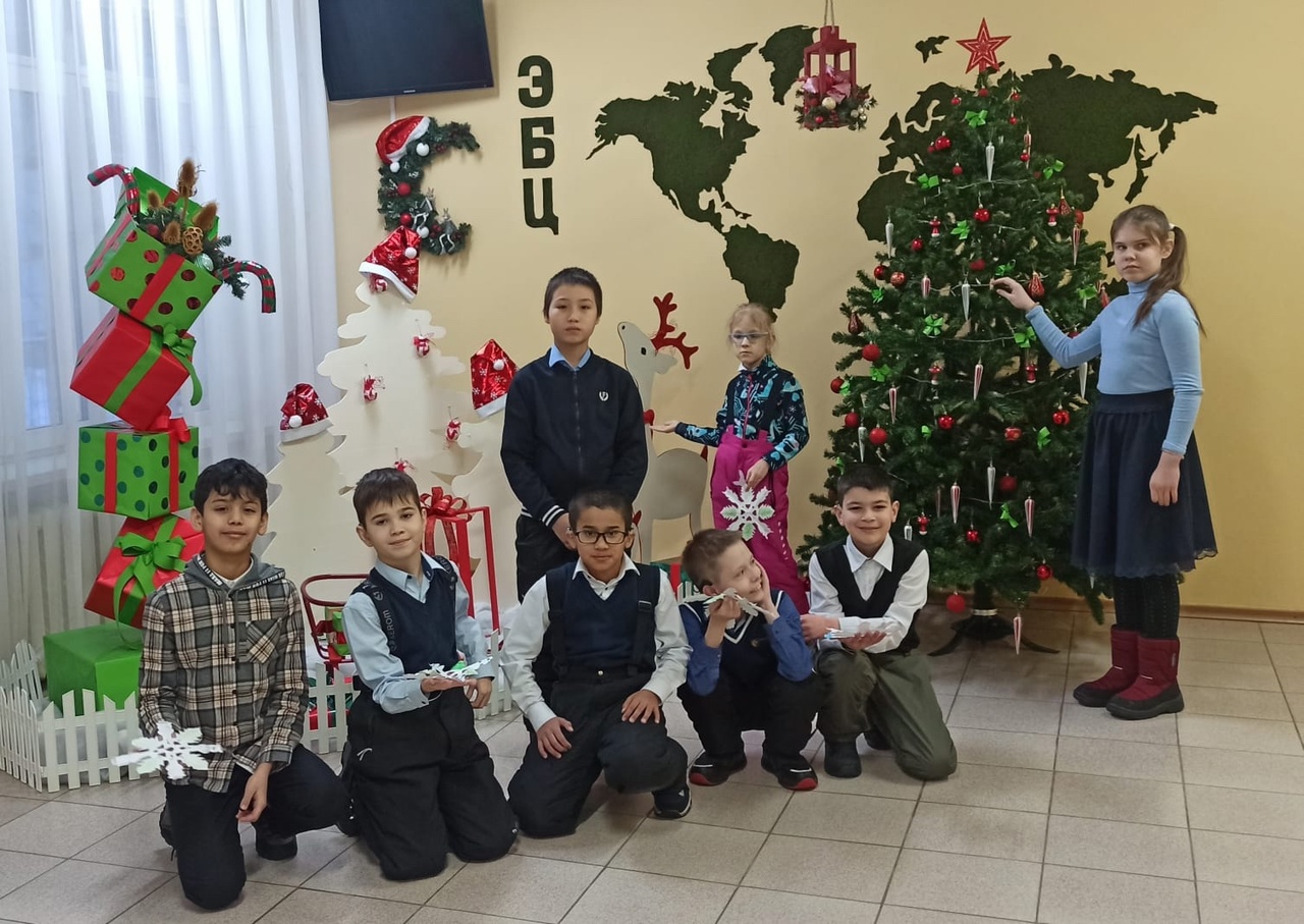 Творческая мастерская Деда Мороза.